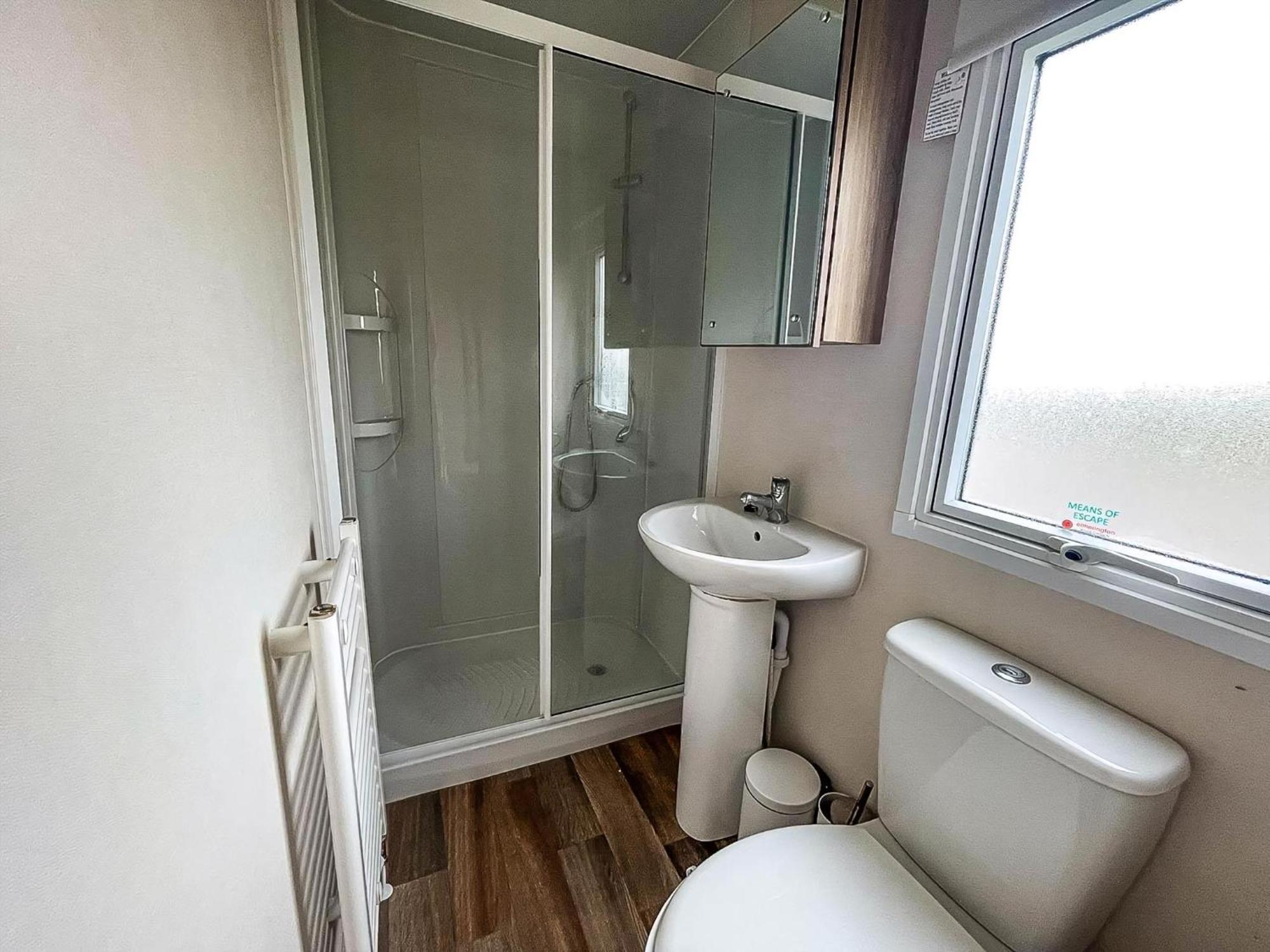 Superb 6 Berth Caravan At St Osyth Beach, Near Clacton-On-Sea Ref 28008Mc Exterior photo